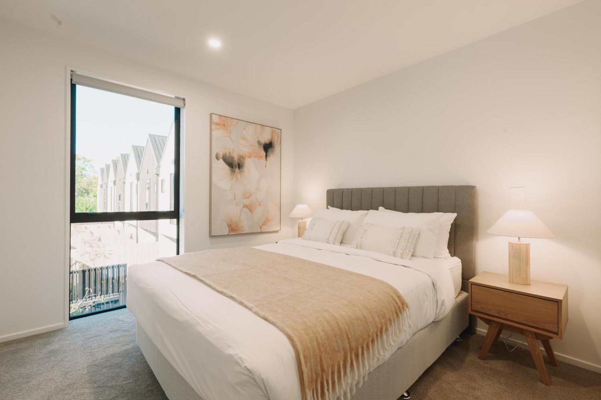Luxury Cbd Free Parking Apartment