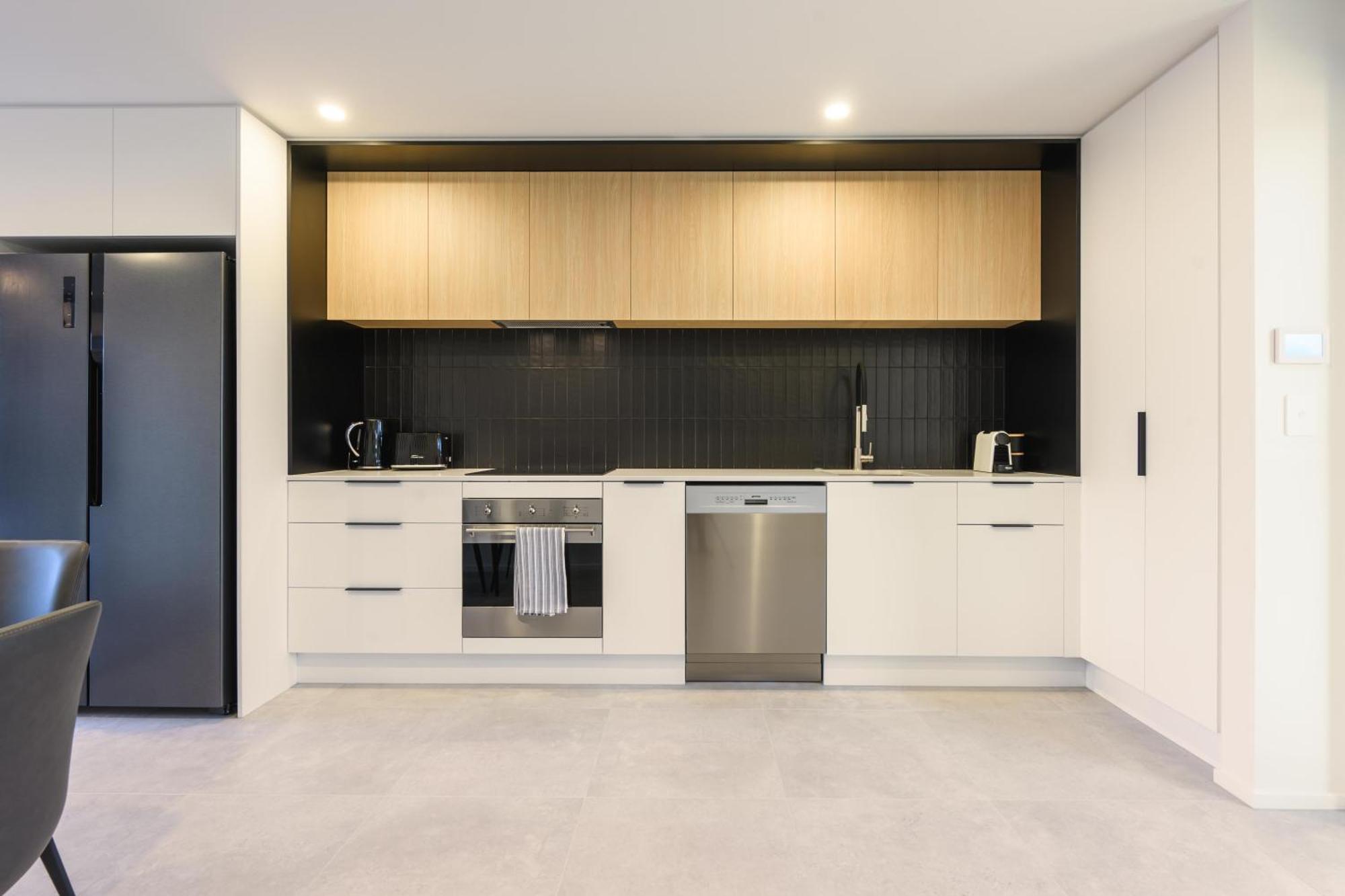 Luxury Cbd Free Parking Apartment Christchurch