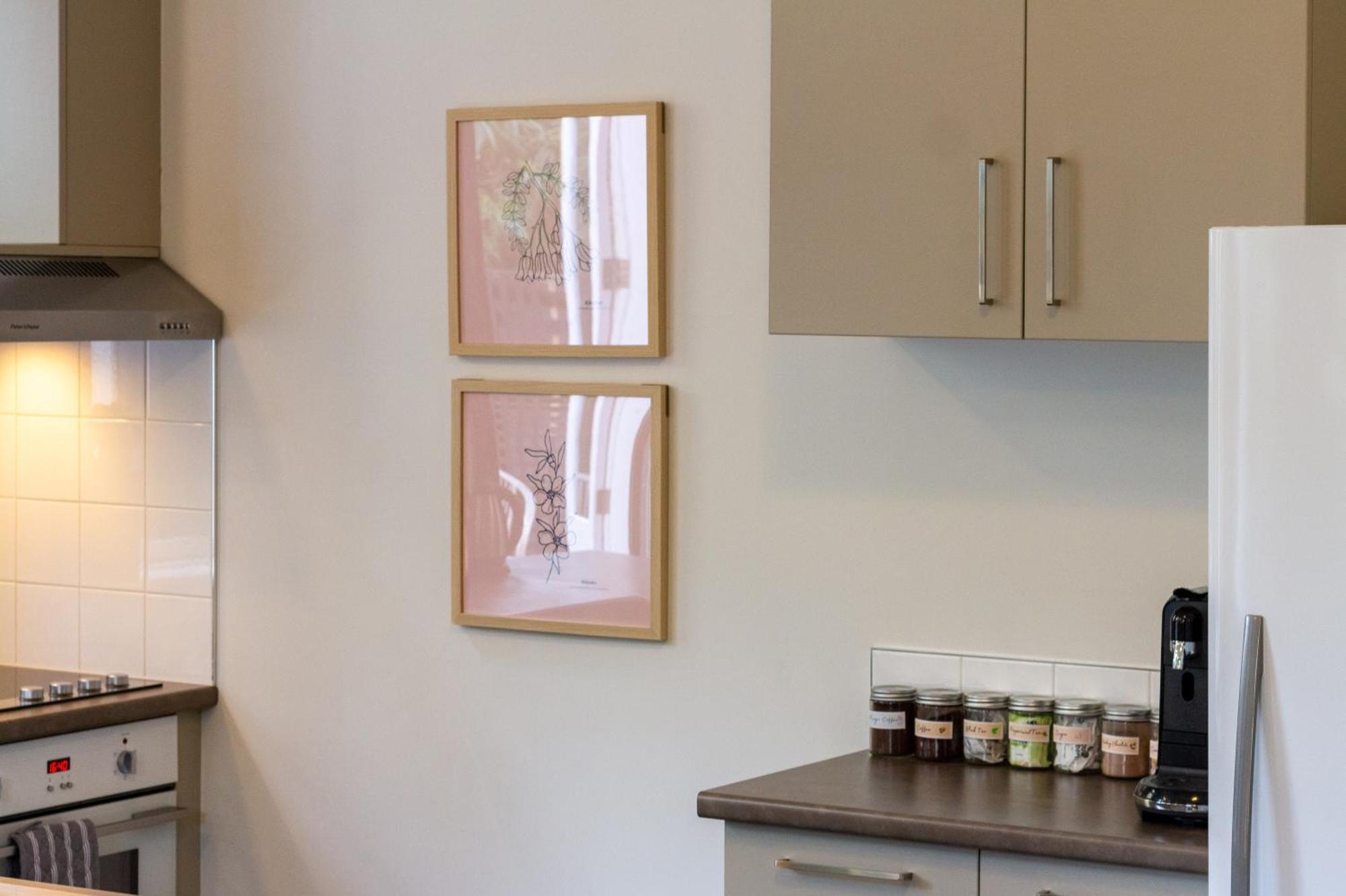 2 Bedroom 2 Bath Modern Heritage Near Art Gallery Apartment Christchurch