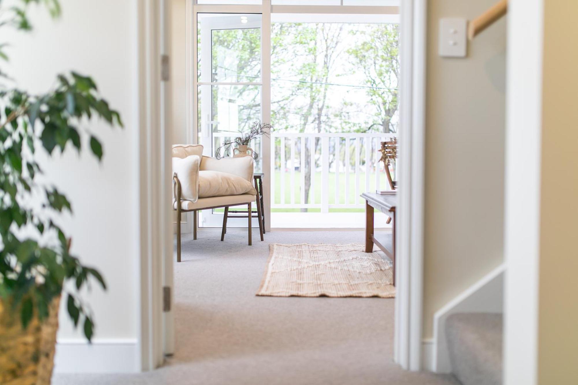 Apartment 3 Bed Family Retreat Classic Charm With Park Views Christchurch