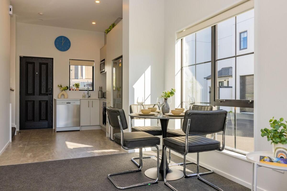 Cbd Luxury 2 Bed Bliss By Townhall And Casino Christchurch