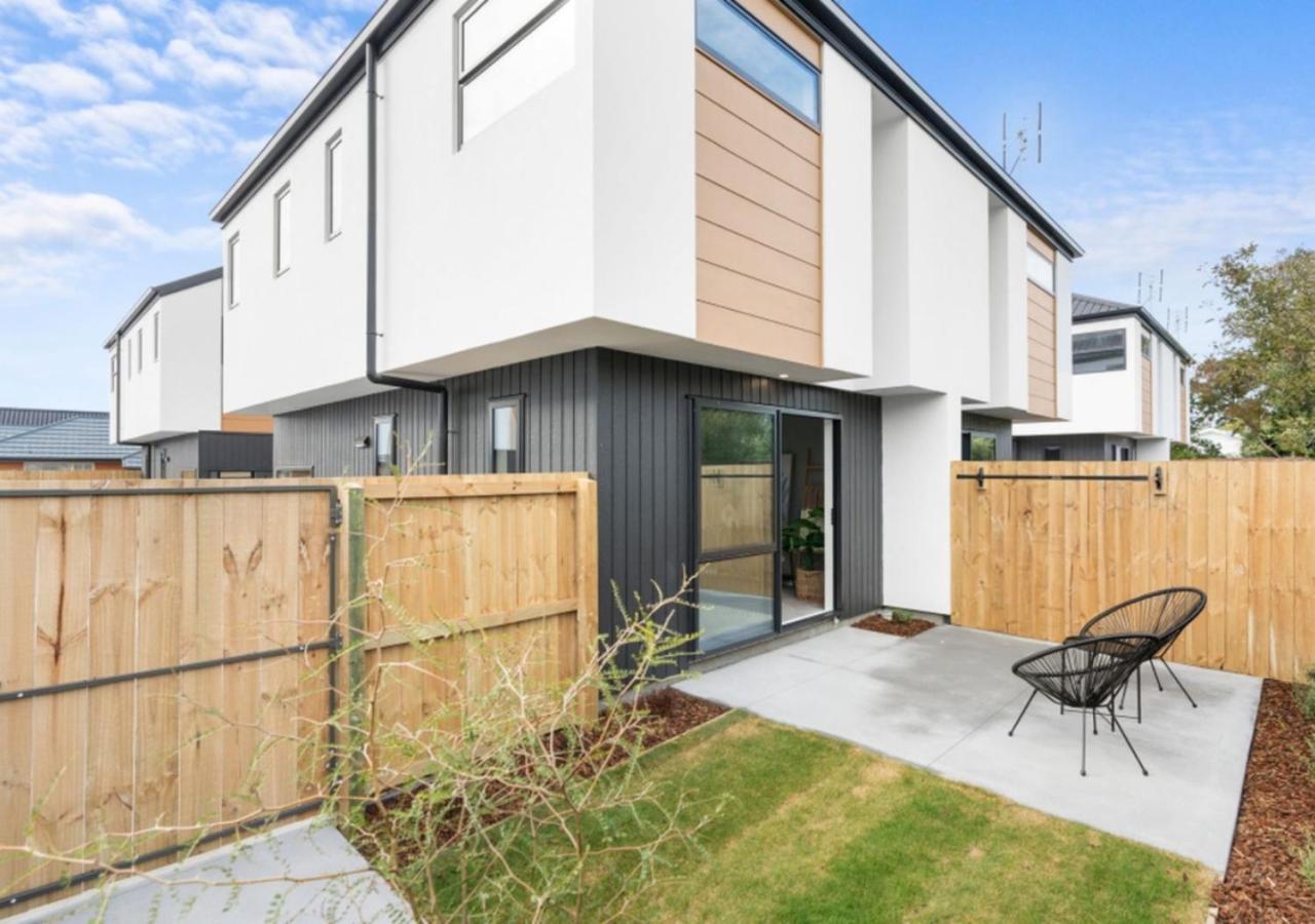 Apartment Brand New 3br With Parking Christchurch