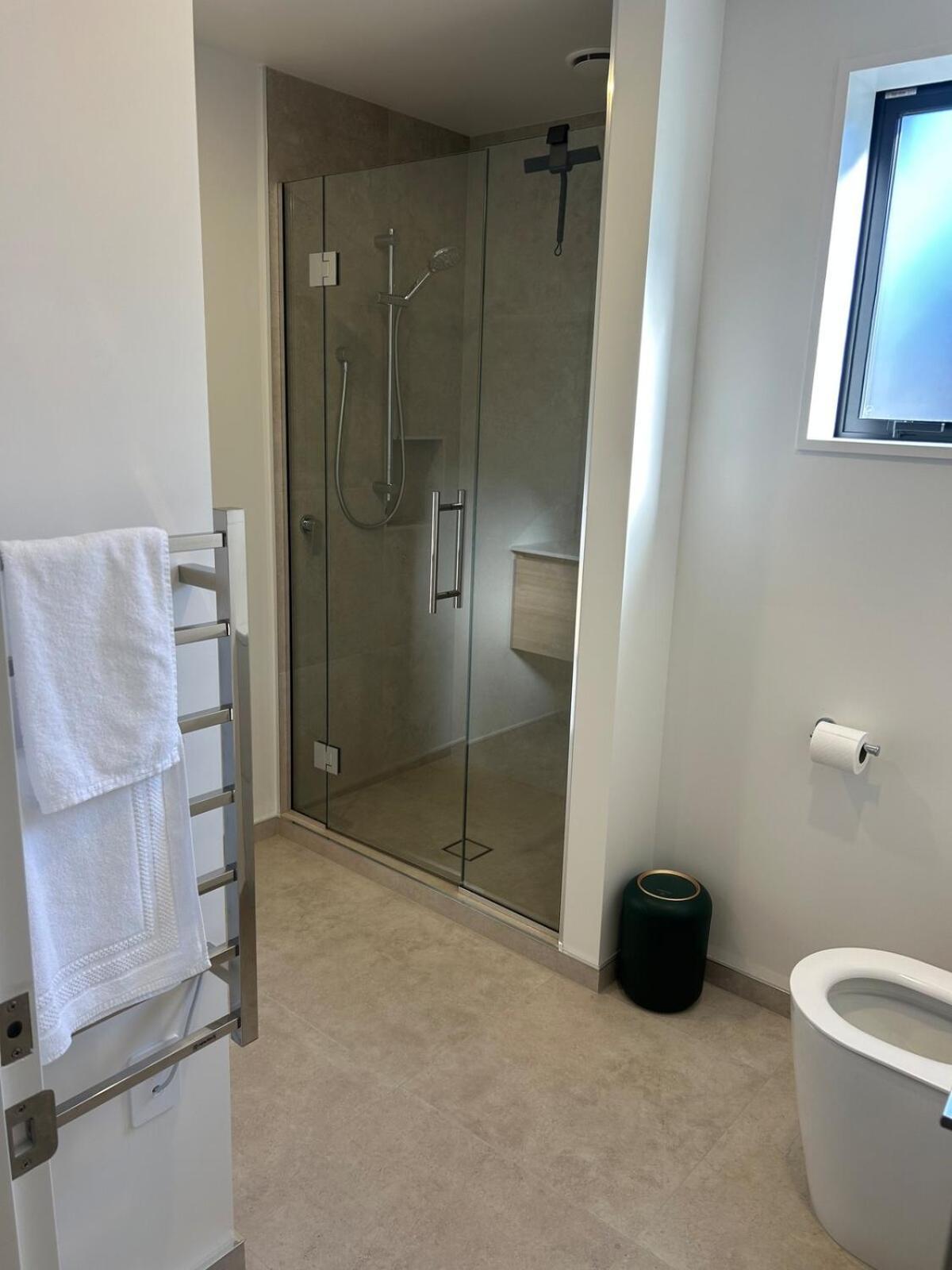 Apartment Two Units - 4 Bedrooms - 4 Bathrooms *