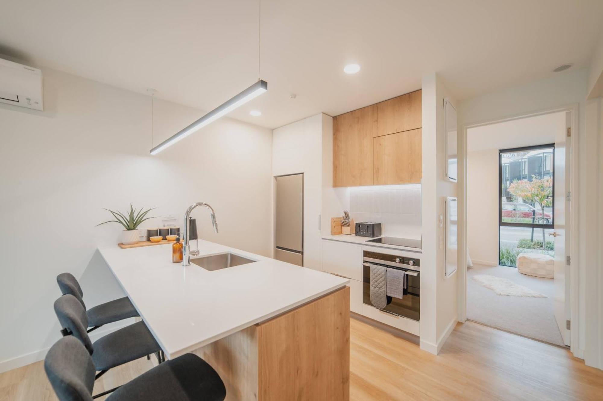 Modern 1br Retreat With Bath & Laundry - Manchester Holiday home Christchurch
