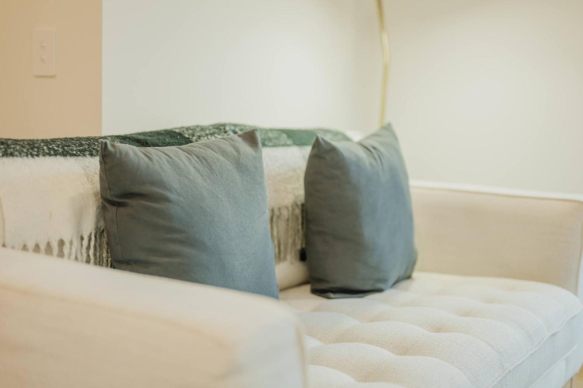 Modern 1br Retreat With Bath & Laundry - Manchester *