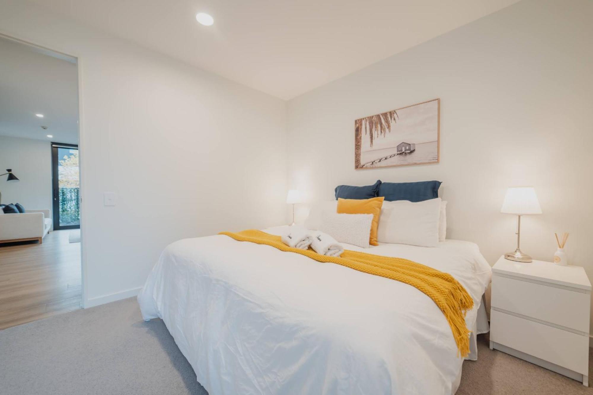 Modern 1br Retreat With Bath & Laundry - Manchester Holiday home *