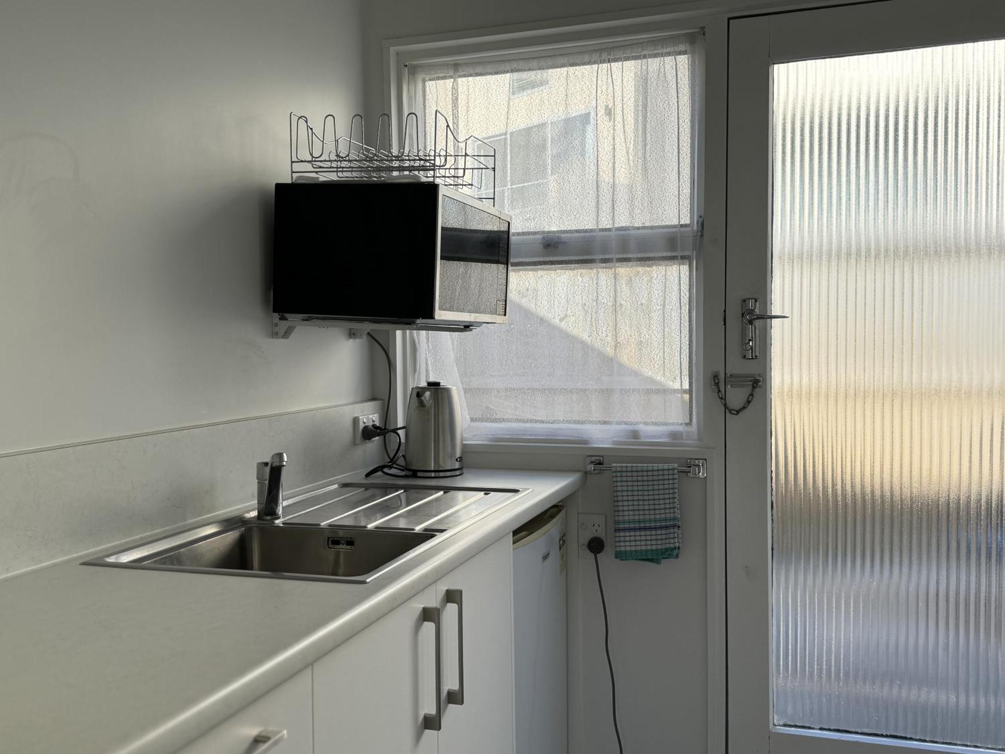 Diplomat Motel 4*