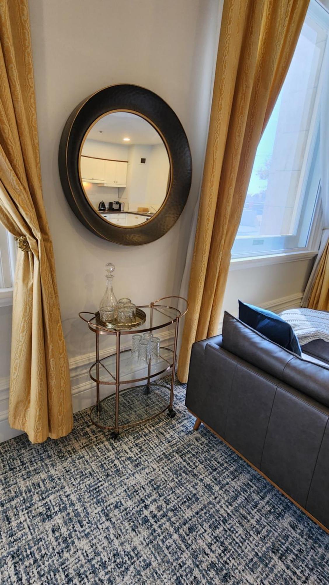 Apartment Norton - *