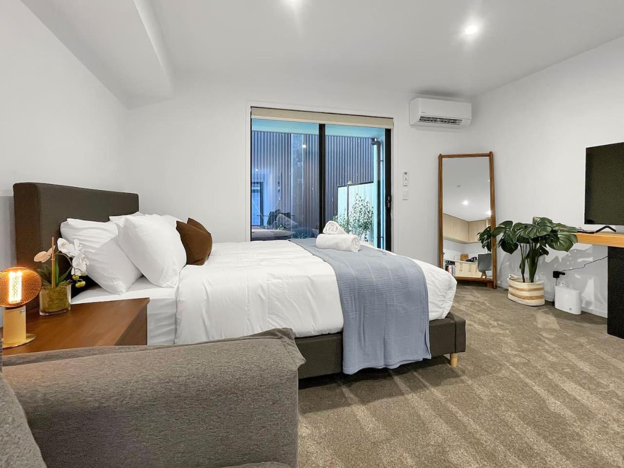 Cbd Gem - On Allen Street