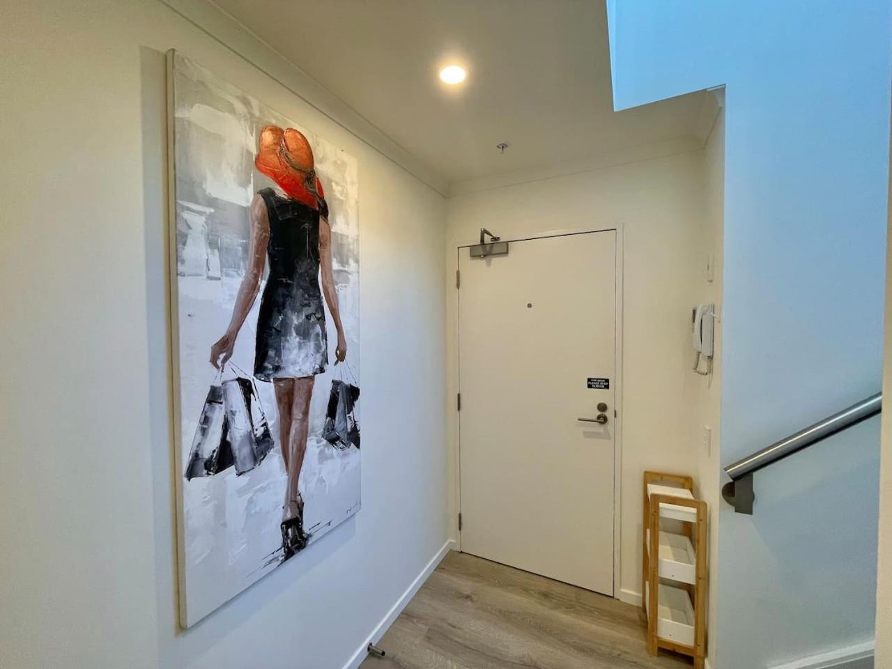 High-rise Cbd Luxury