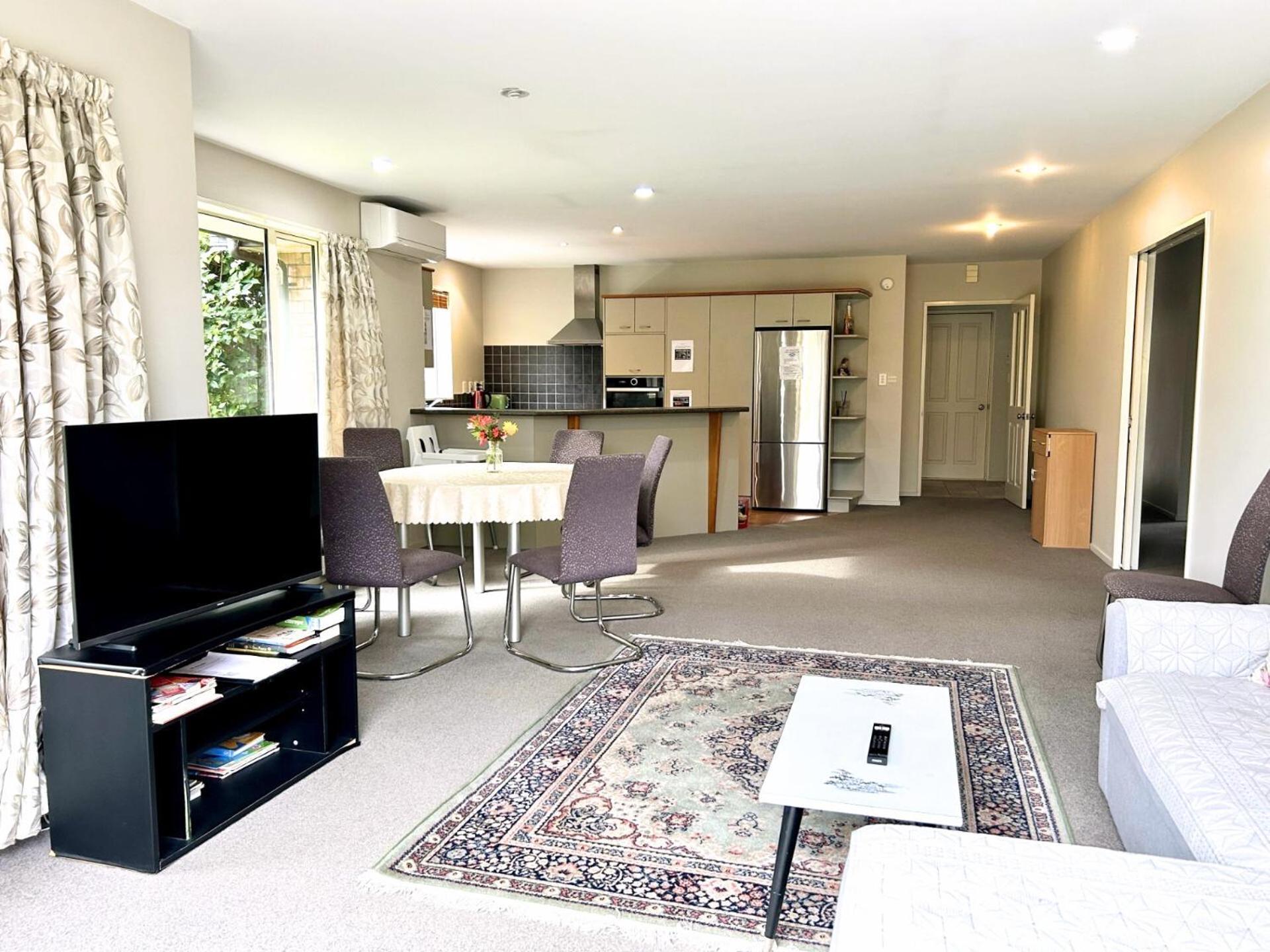 Villa Sunny Garden Retreat - 3-br Near Mall, & Airport Christchurch