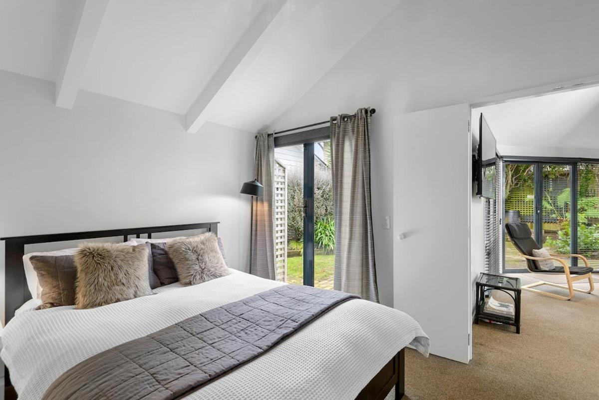 Townhouse In The With Parking And Courtyard * Christchurch