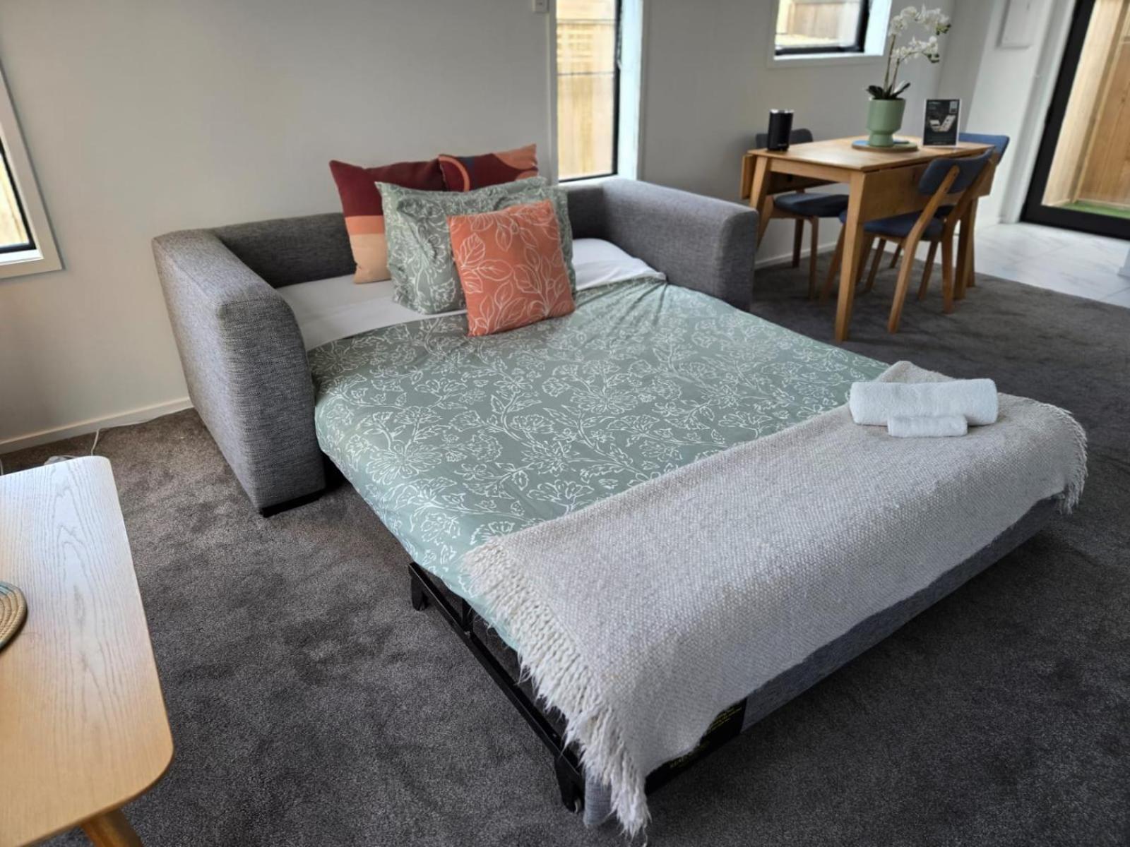 Sea Air And Sandy Beach, Beautiful 1 Bed 1 Bath