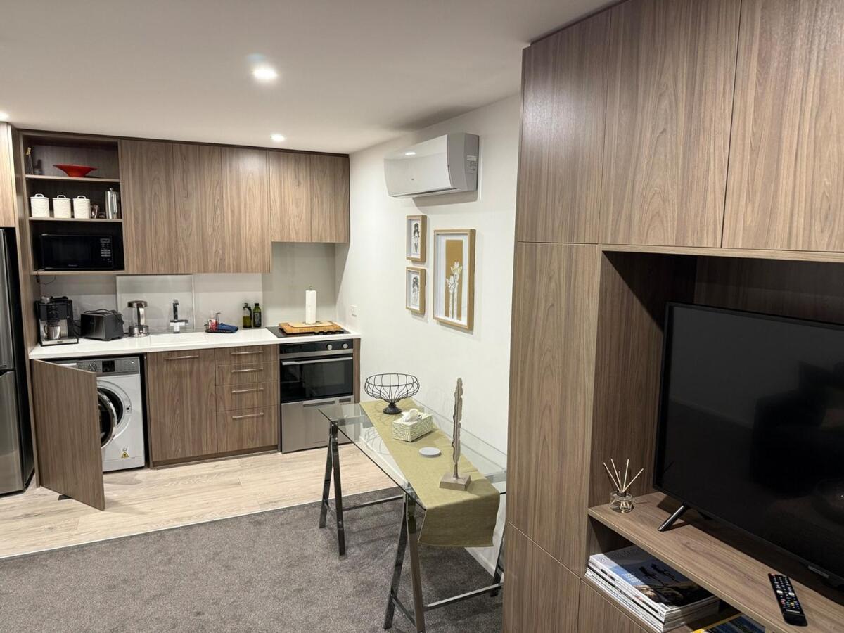 Apartment Beautiful Hagley Park View In Cbd *