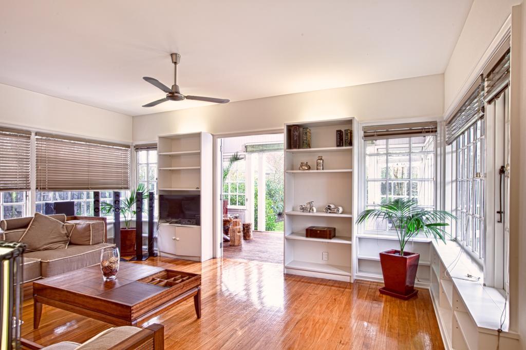 200 Riccarton House Holiday home Christchurch