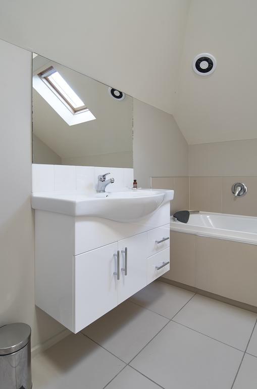 Regents 94B - Christchurch Holiday Homes