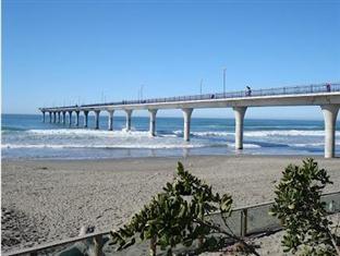 At The Beach B&B Bed & Breakfast 4*