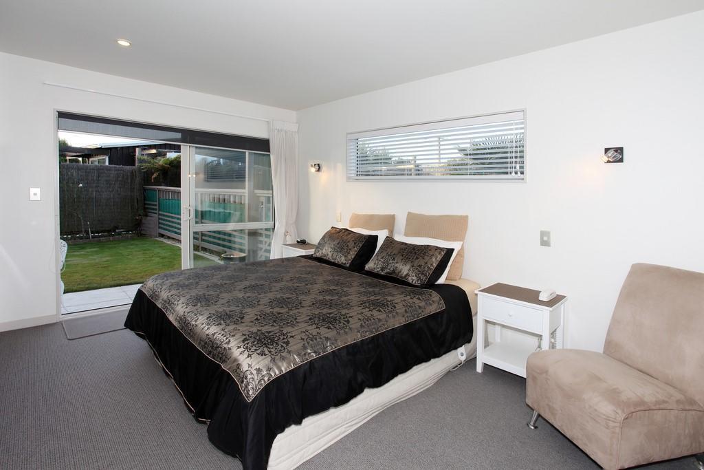 Bed & Breakfast At The Beach B&B