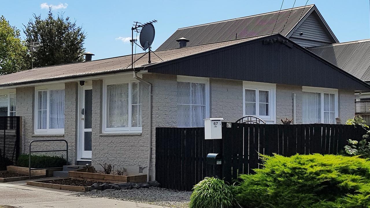 Holly House Guest house