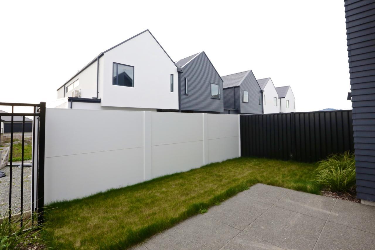 Golden Sun -two Bedrooms, Three Bedrooms Apartment