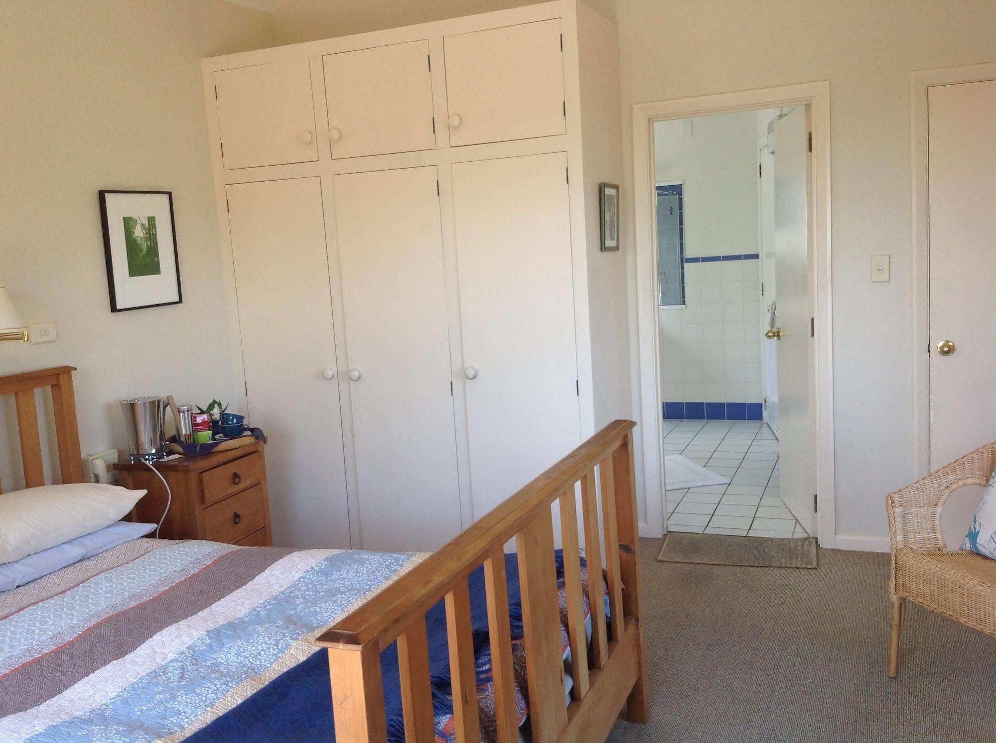 Featherstone B&B Bed & Breakfast Christchurch