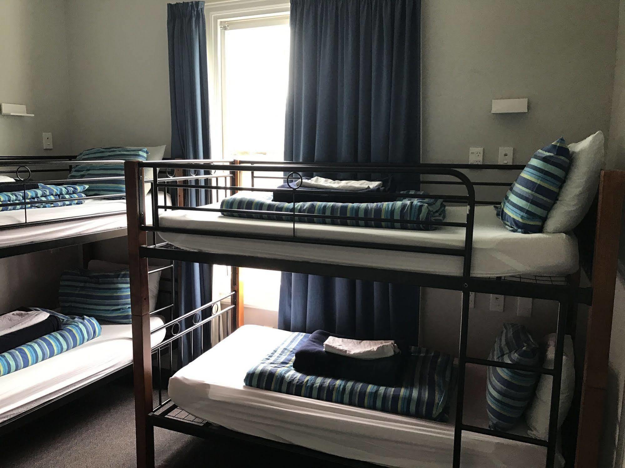 Haka House Hostel *