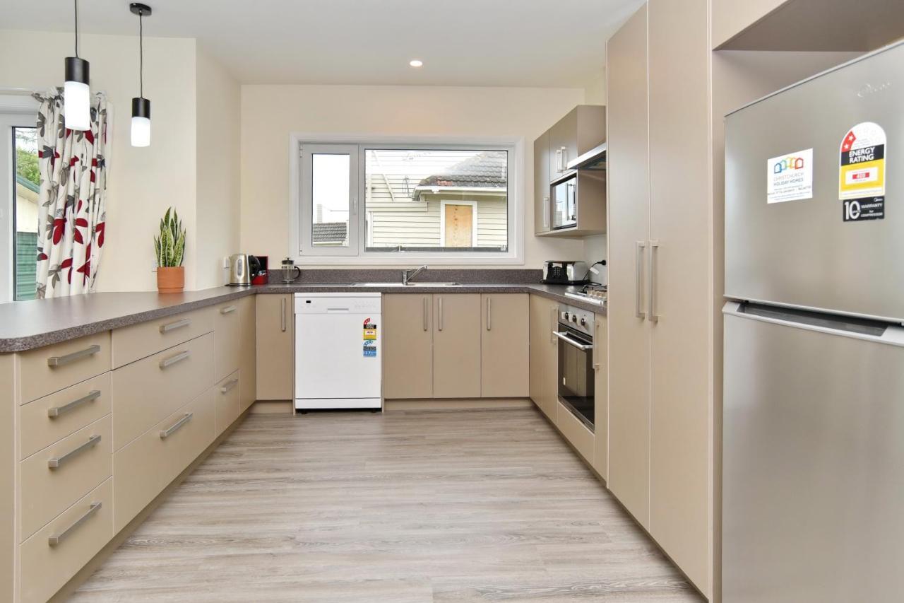 Weston - Spacious & Family Friendly - Bookahome