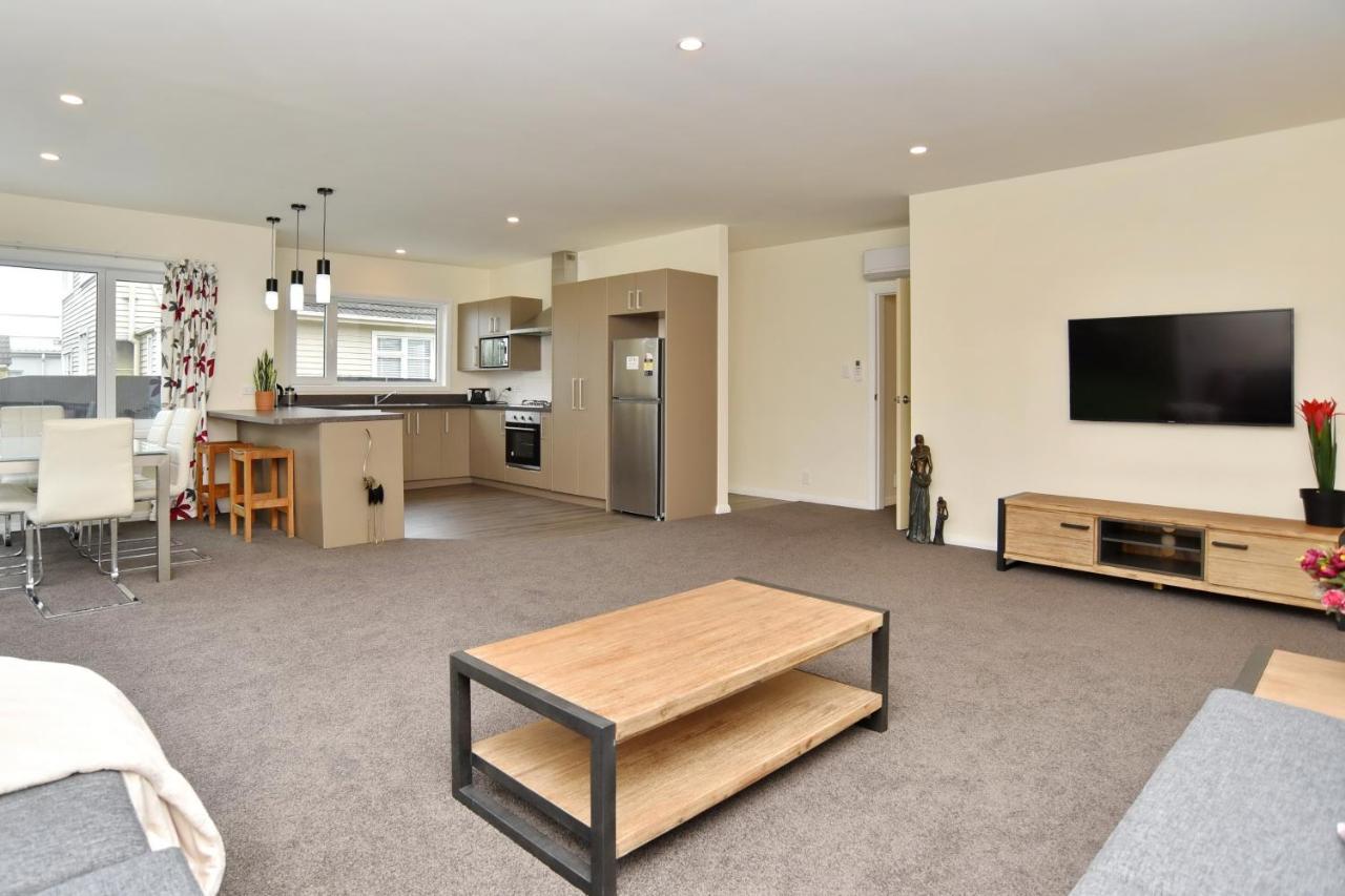 Holiday home Weston - Spacious & Family Friendly - Bookahome Christchurch