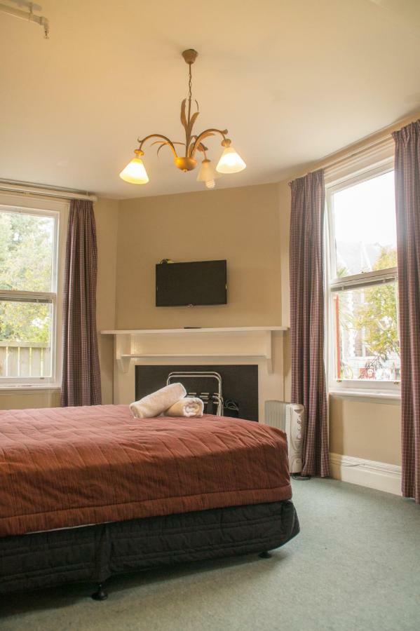 Yha Rolleston House Hostel Christchurch