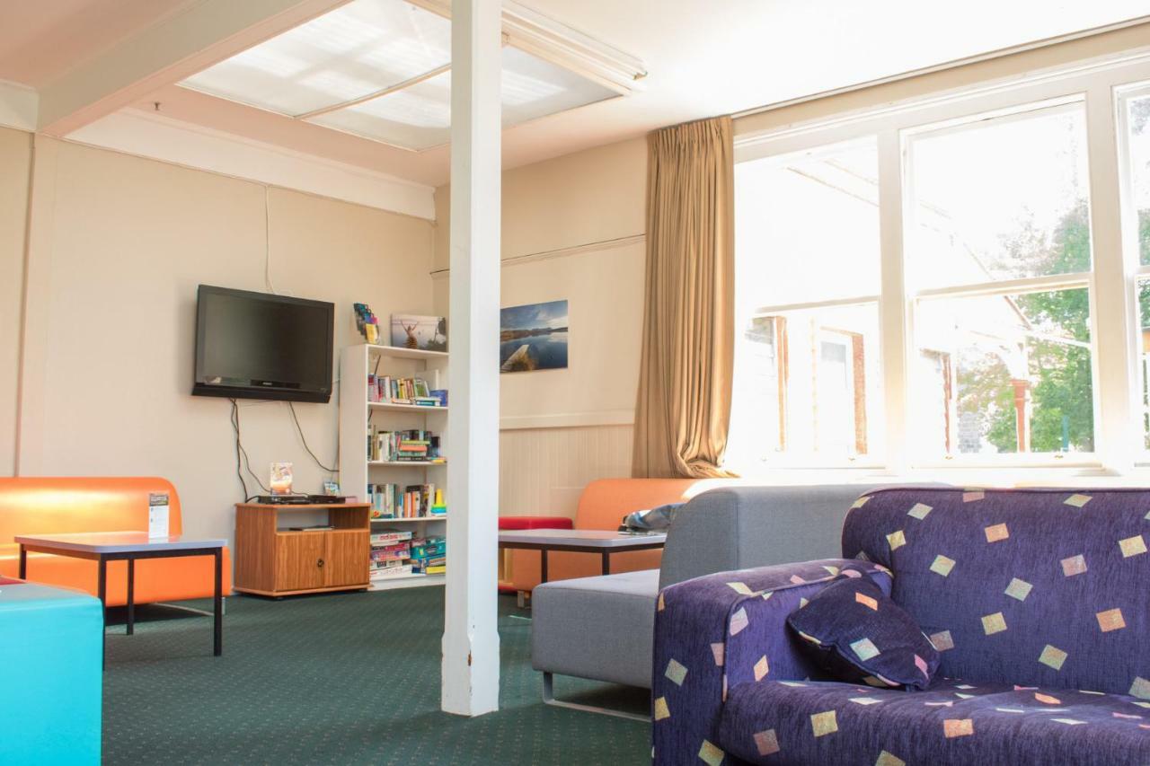Yha Rolleston House Hostel Christchurch
