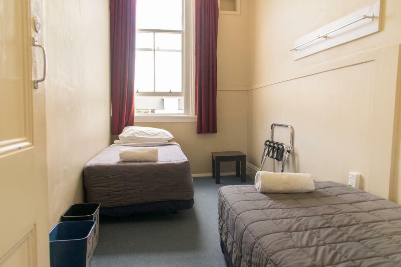 Hostel Yha Rolleston House