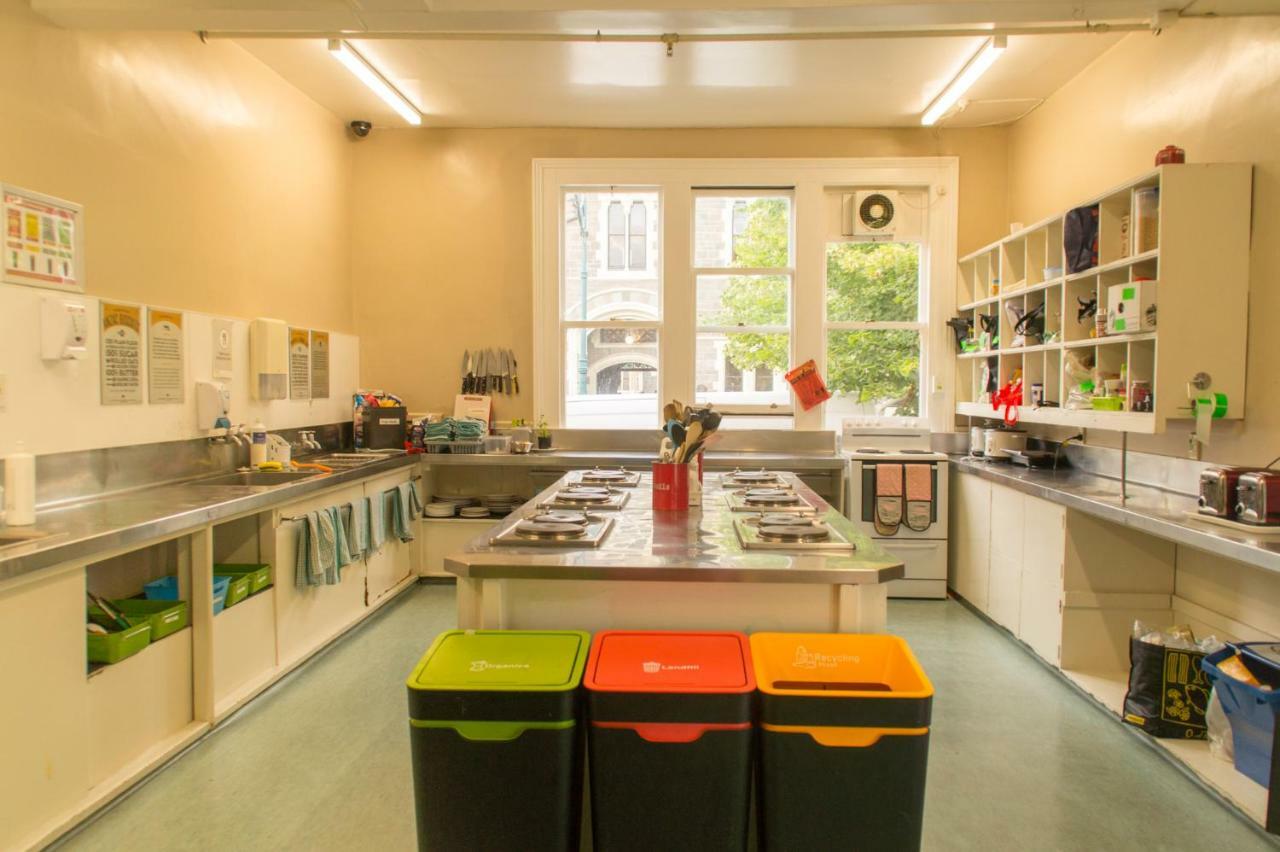 Yha Rolleston House *