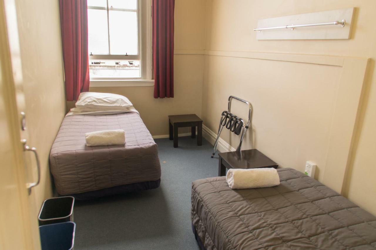 Hostel Yha Rolleston House