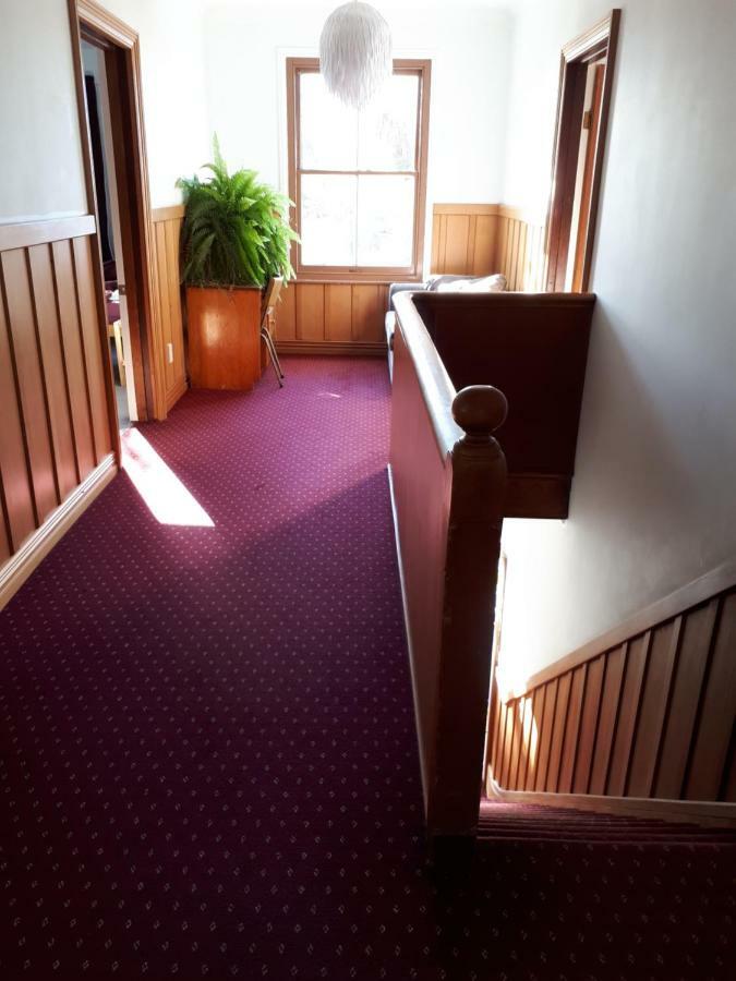 Foley Towers Bbh Hostel *