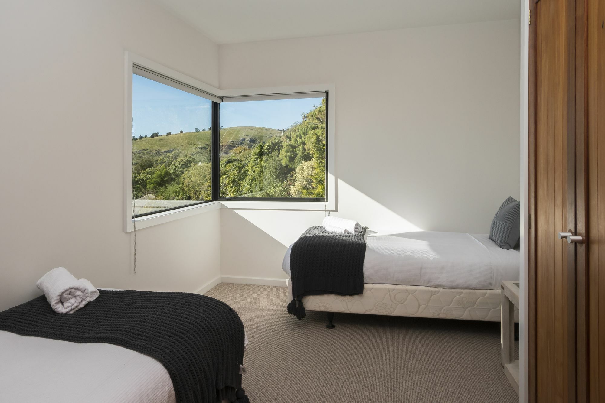 Black Beauty-hilltop Paradise-house Apartment Christchurch