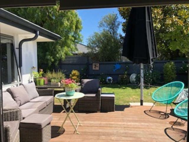A Little Bit Beachy Modern Guest And Private Toilet Homestay Christchurch