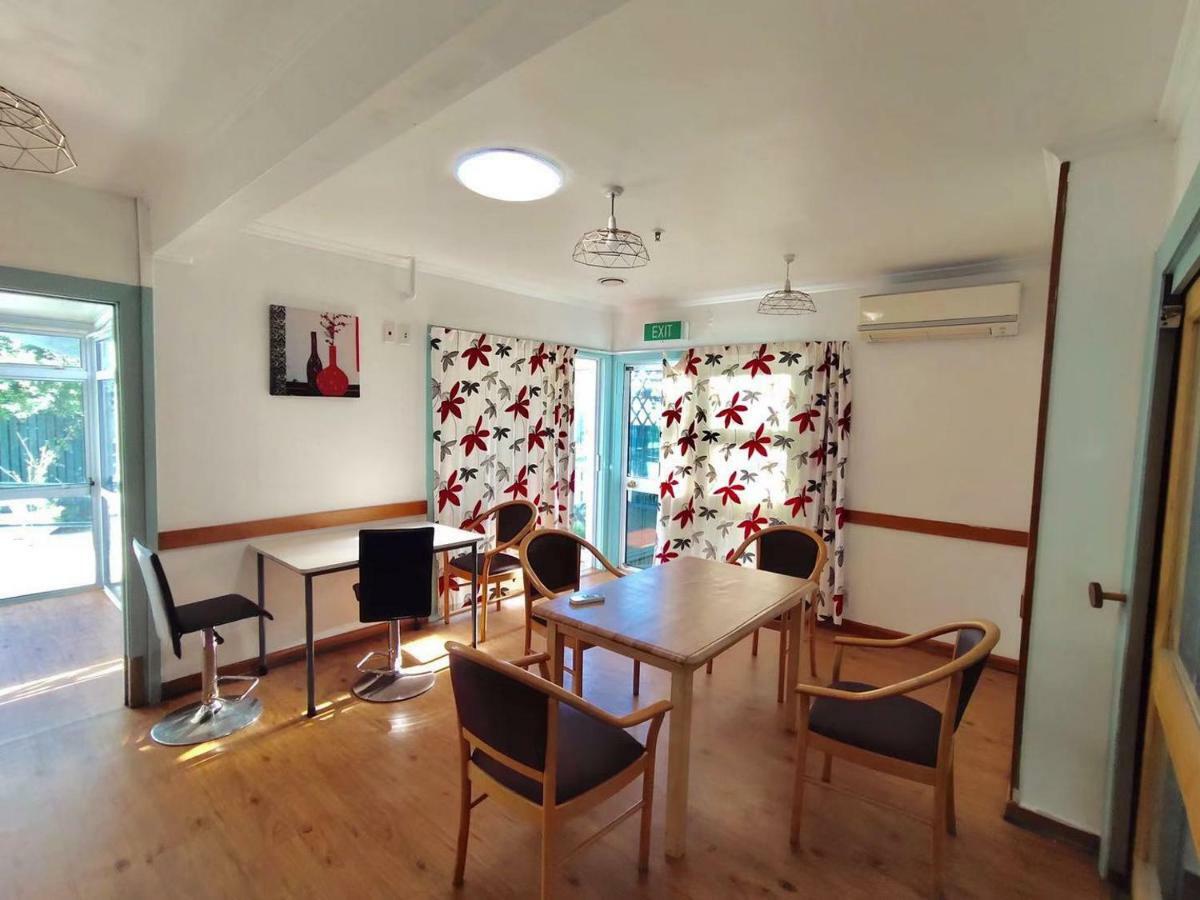 38 Middleton Road *