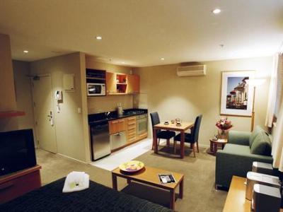 Hotel The Poplars 4*