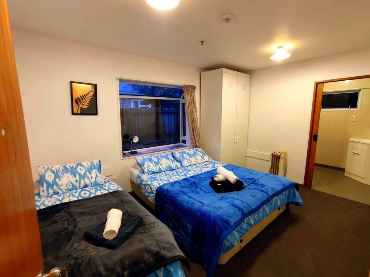 38 Middleton Road * Christchurch