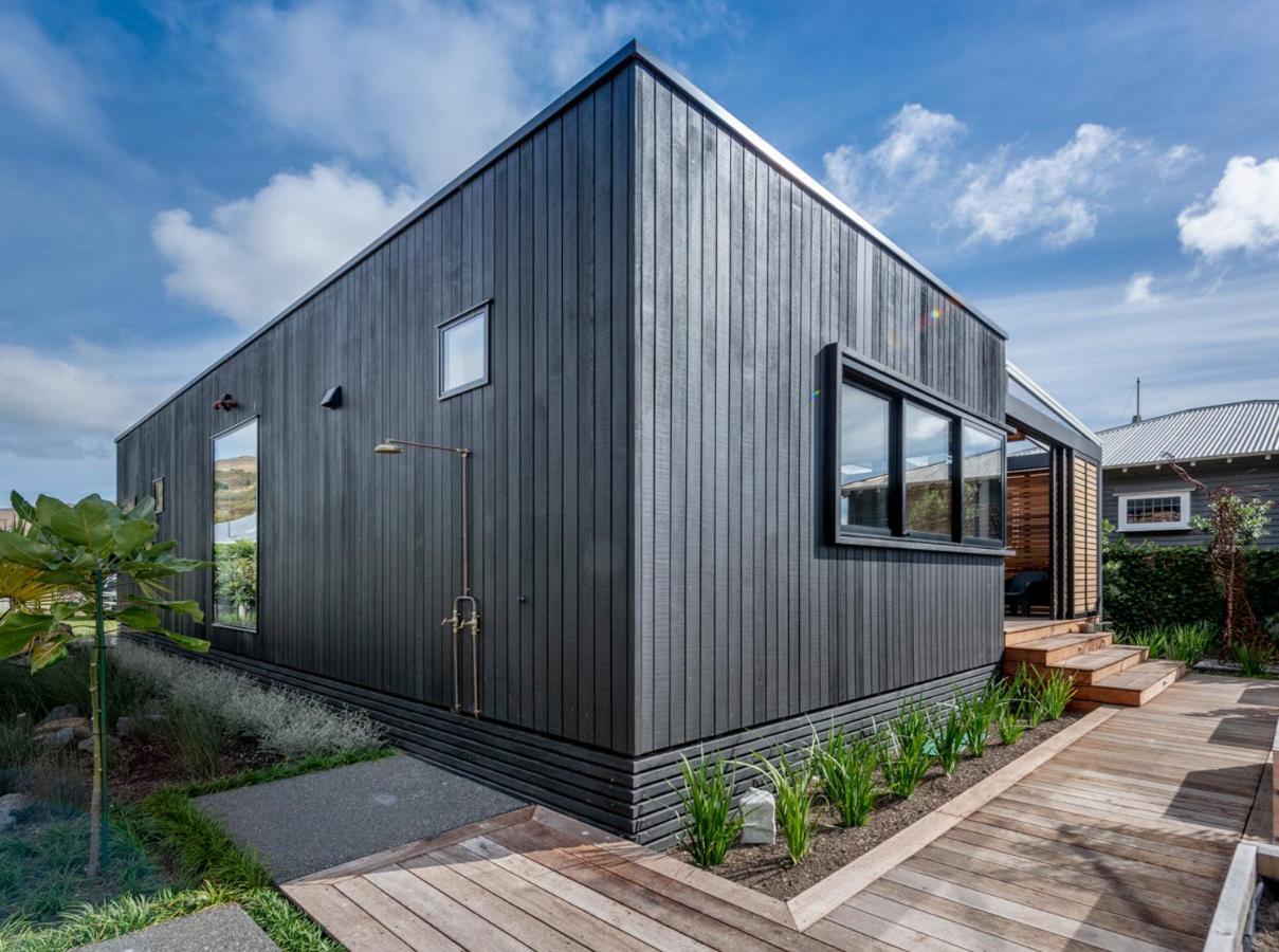 Sumner Black Hut *
