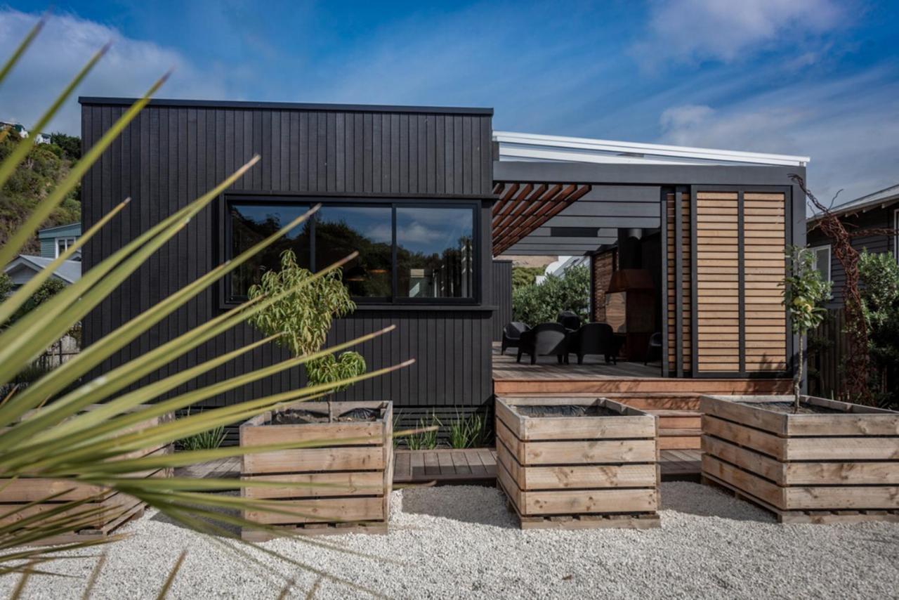 Sumner Black Hut *