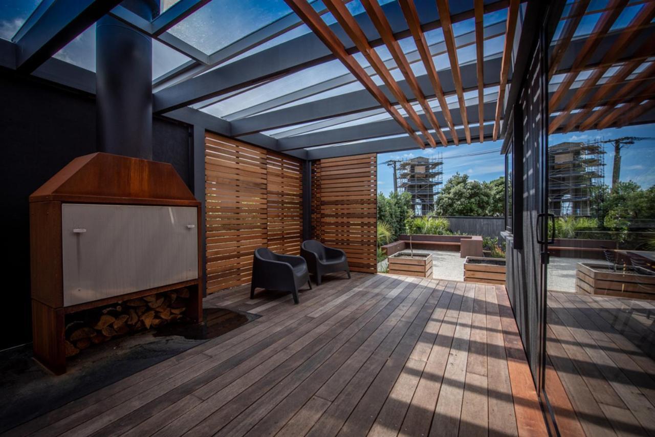 Sumner Black Hut