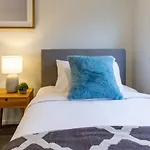 Downtown Delight 2 Bed 1 Bath - Single Garage