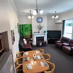 City Centre Superior Villa 3 Large Double Bedrooms