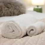 Cozy 1-Bed Apartment With Park Views, Sleeps 4