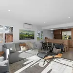 Chester Street Corner Apartment