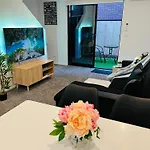 Cosy Home In Christchurch