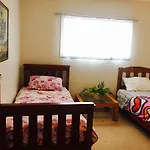 Christchurch Airport Fish B&B