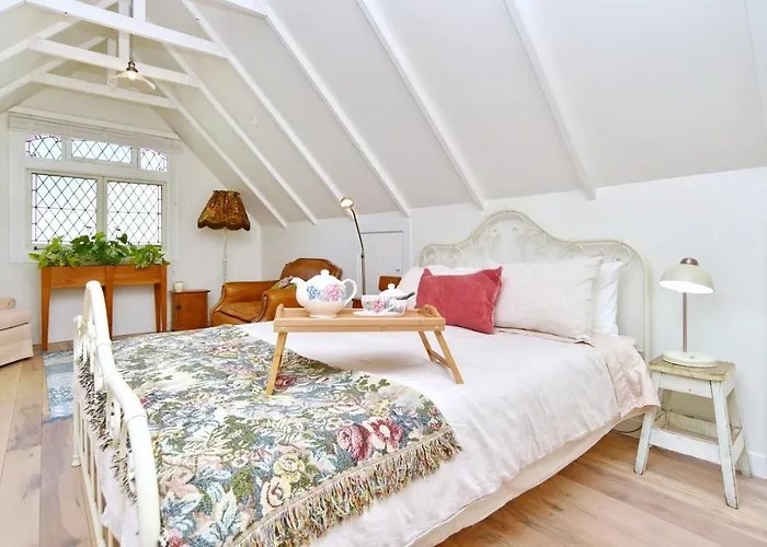 Louisa Chandler - Christchurch Holiday Homes