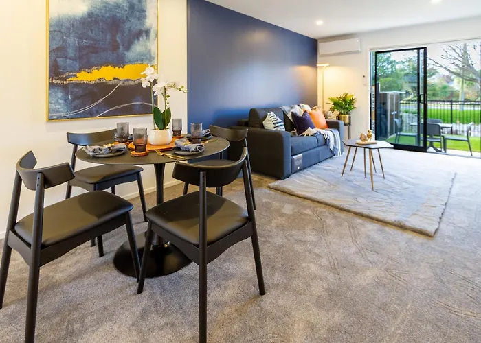 Cozy 2 Bedroom Near City Biking And Trails